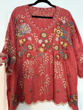 Johnny Was Vibrant Rosewood color silk  Embroidered Floral Scoop-Neck Tunic